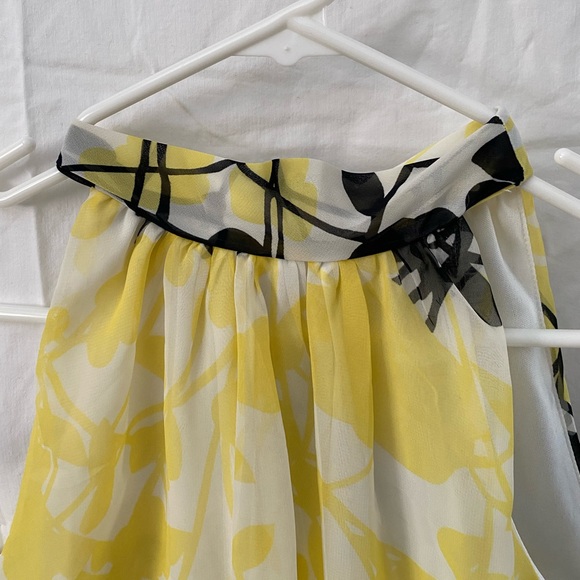 Halter blouse - Picture 2 of 5